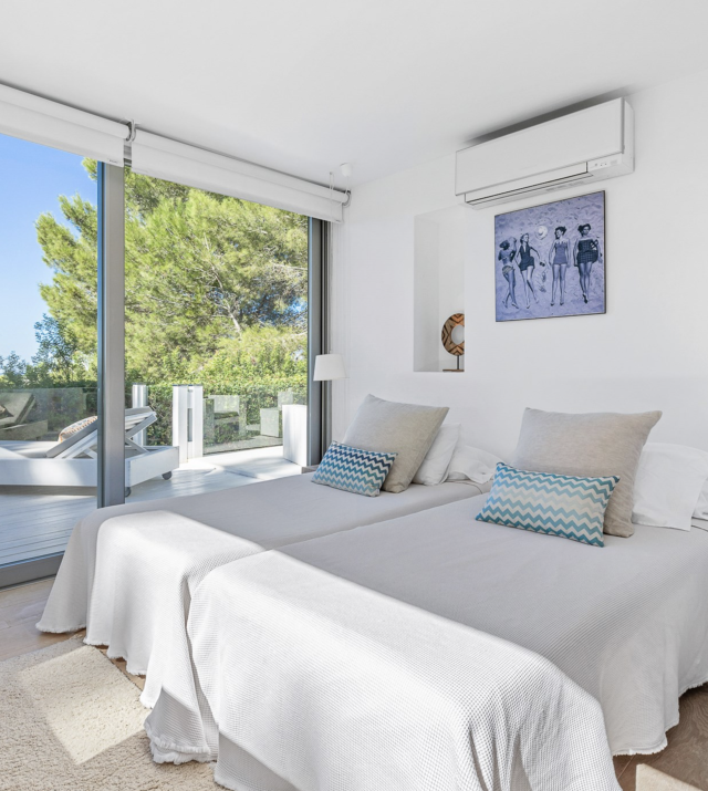 Resa Estates Ivy Cala Tarida Ibiza  luxe woning villa for rent te huur house bedroom 12.png